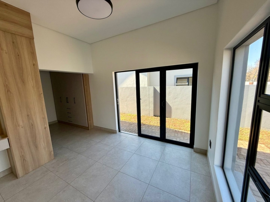 To Let 4 Bedroom Property for Rent in Melodie North West